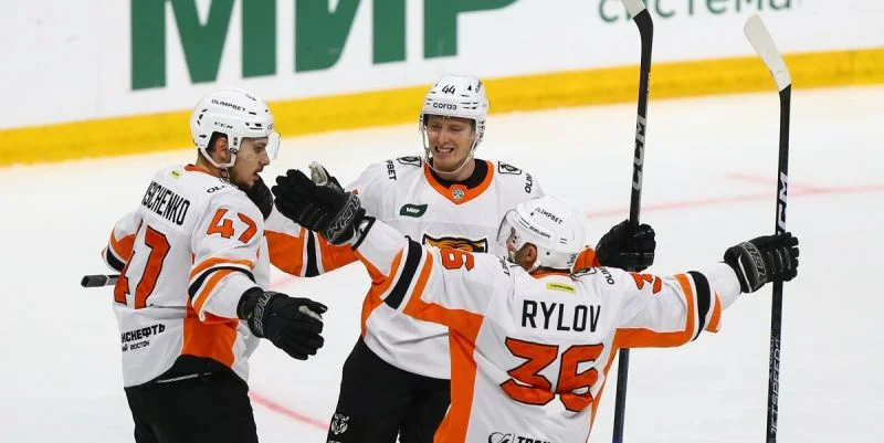 Амур - Локомотив