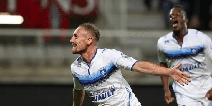 Генгам - Осер Генгам - Осер