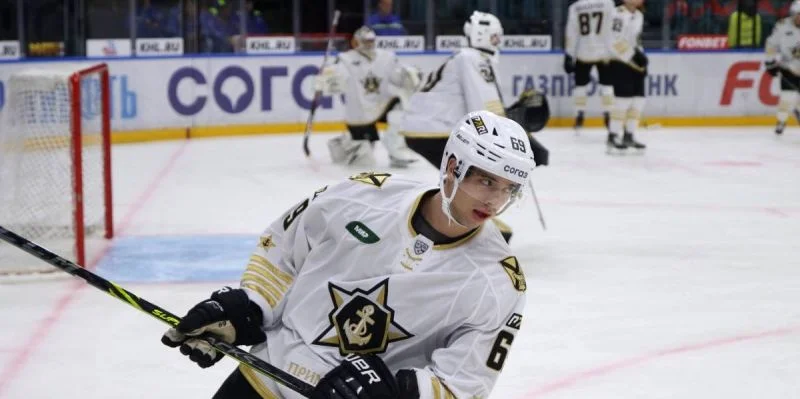 Адмирал - Локомотив