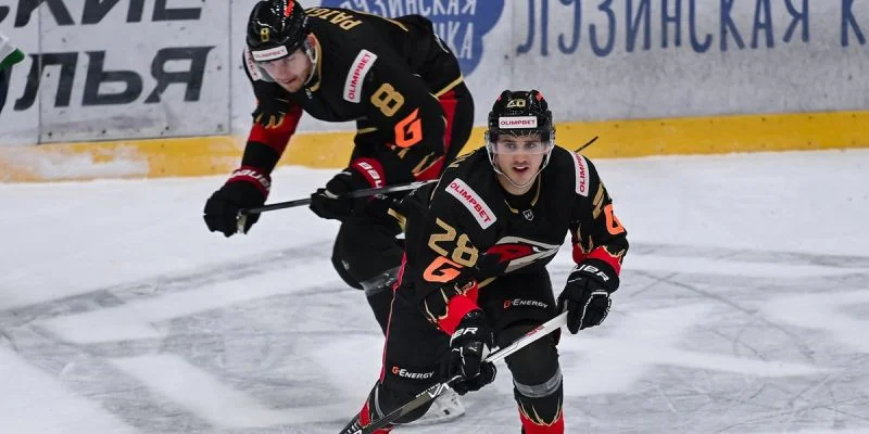 Омские Крылья - Рубин Омские Крылья - Рубин