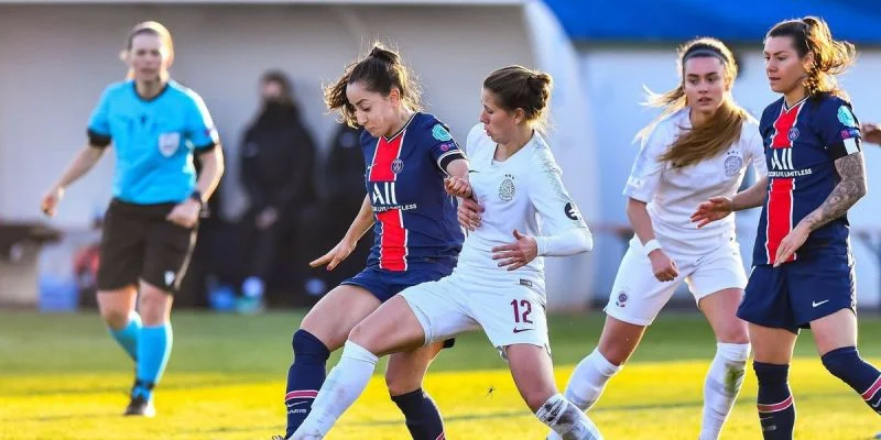 ПСЖ (Ж) - Бавария Мюнхен (Ж)