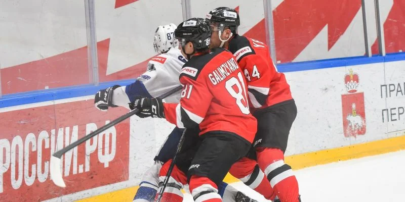 Молот - Динамо С-Пб