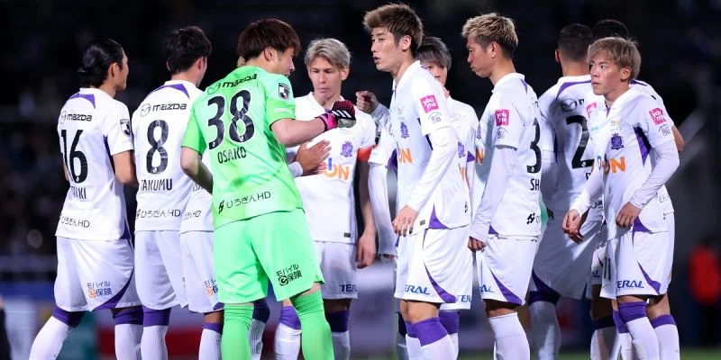 Хиросима - Гамба Осака