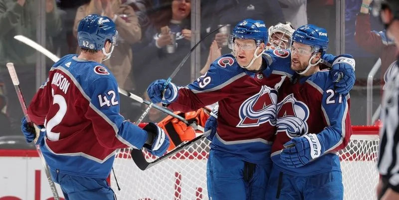 Колорадо - Виннипег Джетс