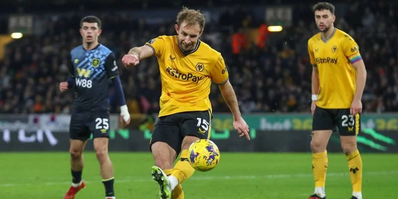 Вулверхэмптон - Ноттингем Форест Вулверхэмптон - Ноттингем Форест