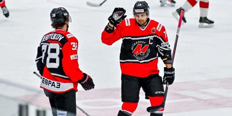 Металлург Нк - Молот Металлург Нк - Молот