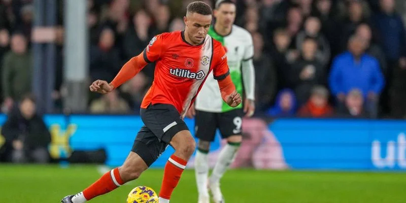 Лутон Таун - Ньюкасл