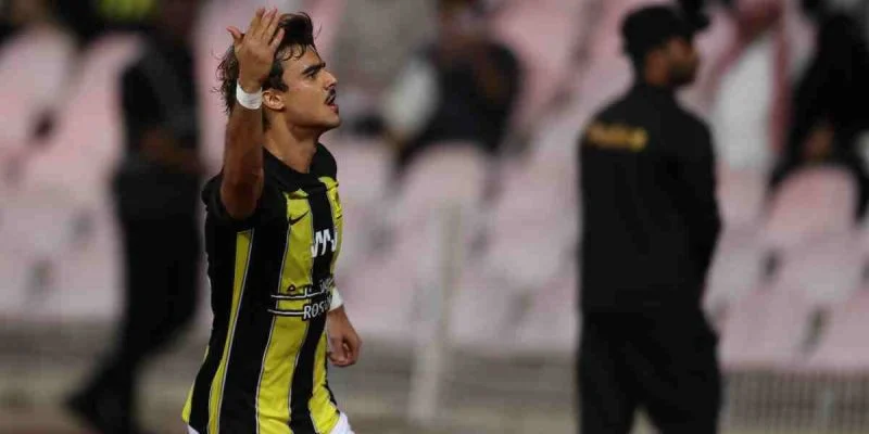 Аль-Иттихад - Аль-Раед Аль-Иттихад - Аль-Раед