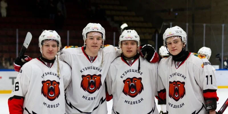 Кузнецкие Медведи - Спутник Альметьевск Кузнецкие Медведи - Спутник Альметьевск