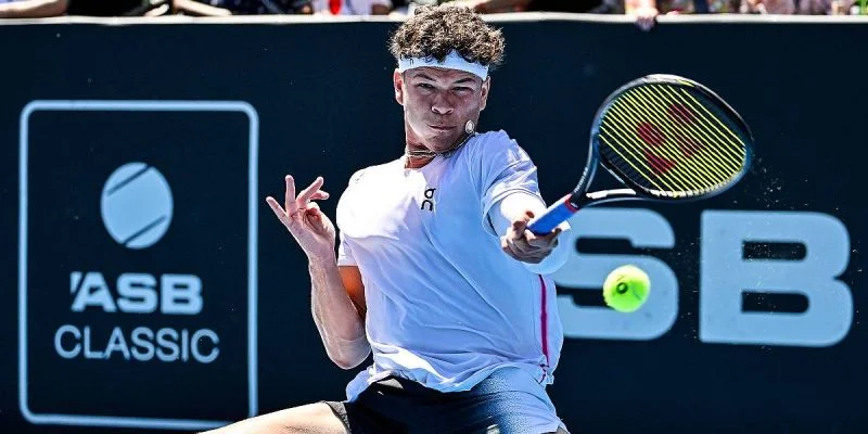 Бен Шелтон - Таро Даниэль Бен Шелтон - Таро Даниэль