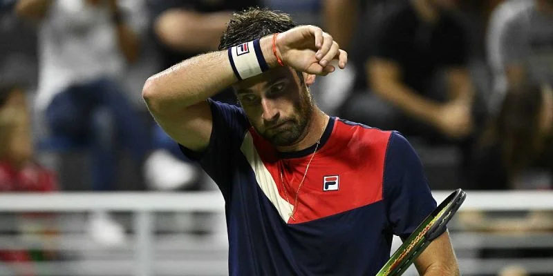 Кантен Гали - Ллойд Харрис