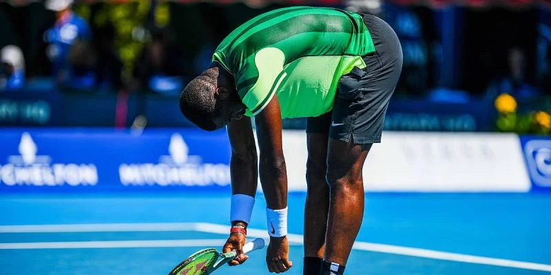 Фрэнсис Тиафо - Томаш Махач