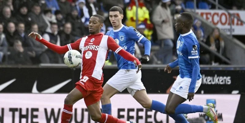 Ауд-Хеверле Левен - Антверпен Ауд-Хеверле Левен - Антверпен