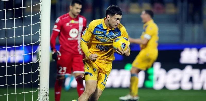 Фрозиноне - Кальяри