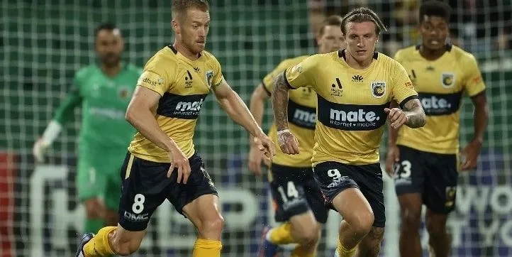 Централ Кост Маринерс - Брисбен Роар