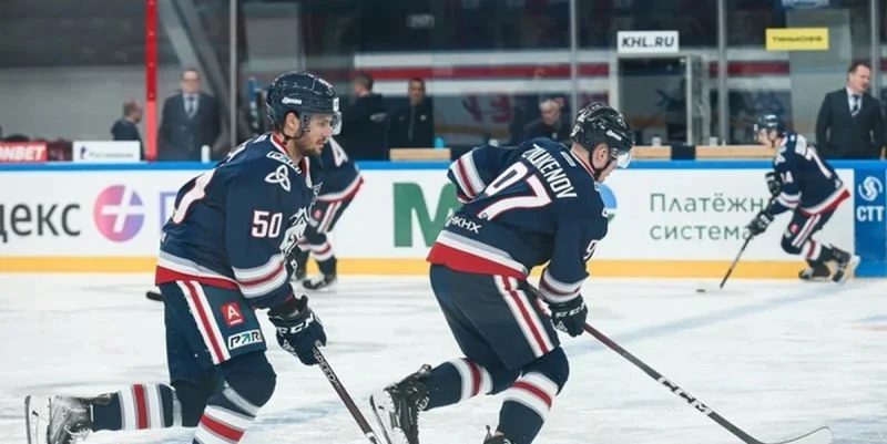 Нефтехимик - Лада Нефтехимик - Лада