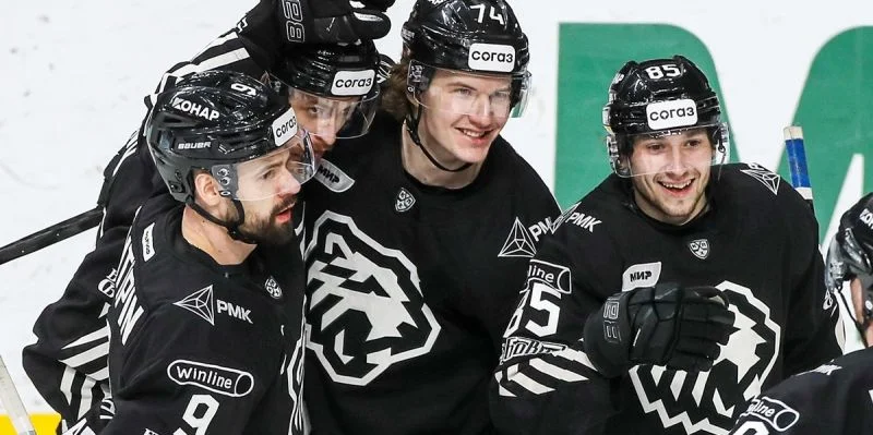 Трактор - Автомобилист Трактор - Автомобилист