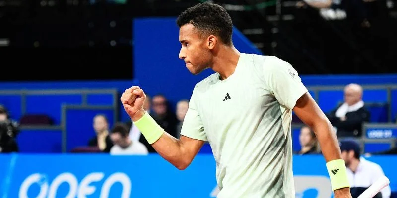 Феликс Оже-Альяссим - Александр Бублик Феликс Оже-Альяссим - Александр Бублик