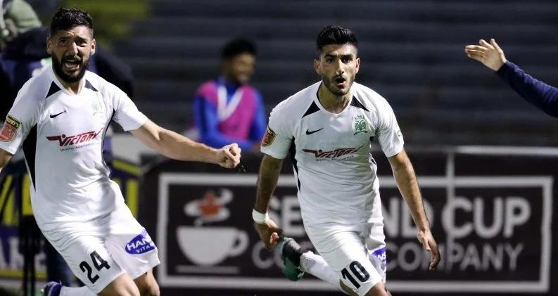 Отеллос Афиену - Докса