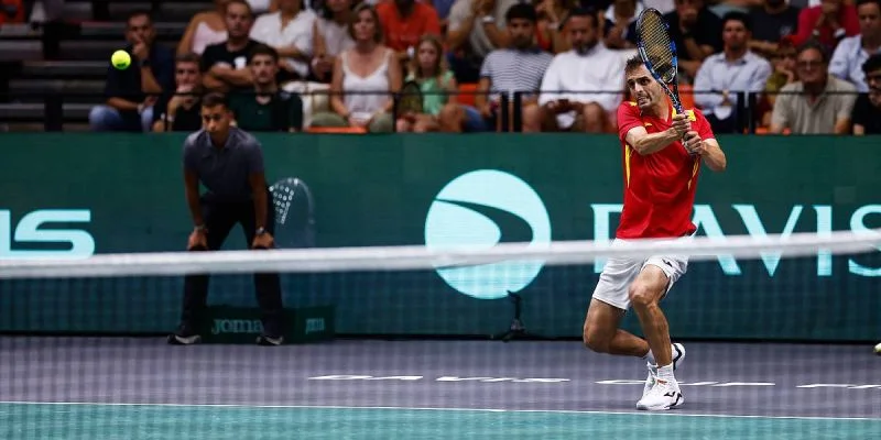 Альберт Рамос-Винолас - Педро Качин Альберт Рамос-Винолас - Педро Качин