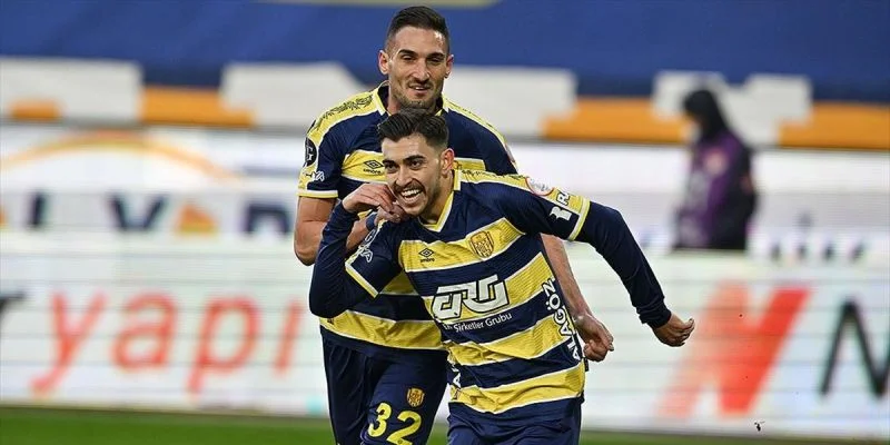 Анкарагюджю - 24 Эрзинджанспор Анкарагюджю - 24 Эрзинджанспор