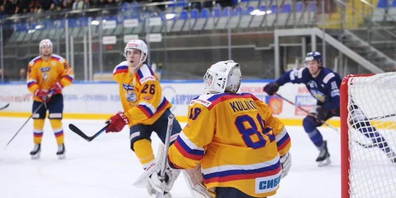 Химик - Омские Крылья