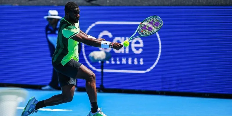 Фрэнсис Тиафо - Алекс Микельсен Фрэнсис Тиафо - Алекс Микельсен