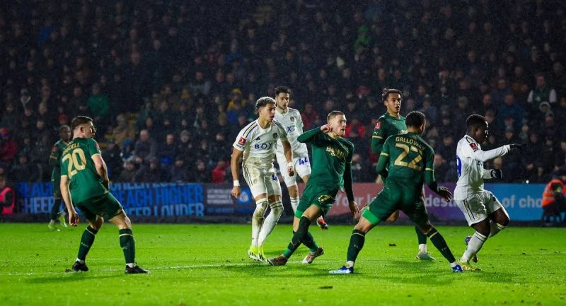 Плимут - Лидс Плимут - Лидс