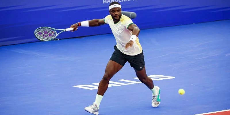 Томми Пол - Фрэнсис Тиафо