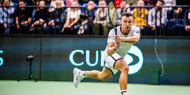 Мартон Фучович - Роберто Баутиста