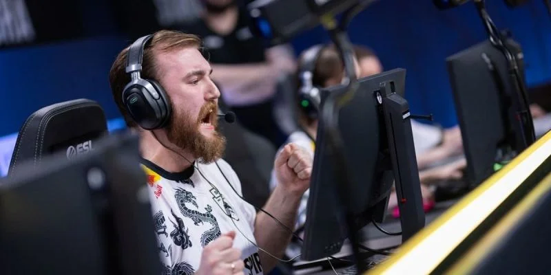 Team Spirit - mousesports Team Spirit - mousesports