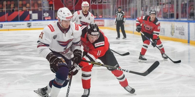 Сокол - Молот