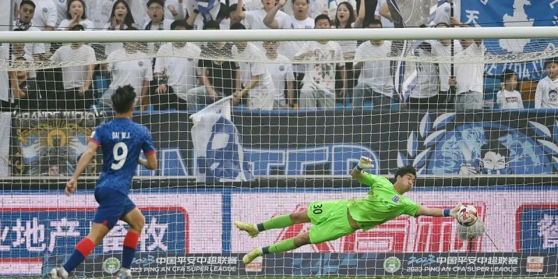 Шанхай Шэньхуа - Циндао Вест Коаст