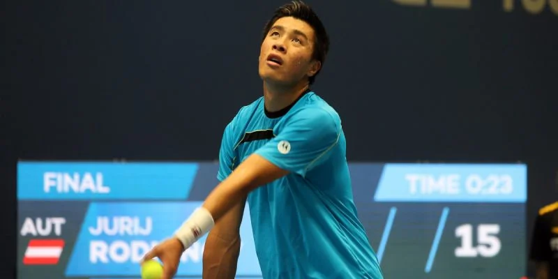 Брендон Накашима - Майкл Ммо