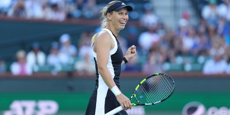 Клара Бюрель - Каролин Возняцки