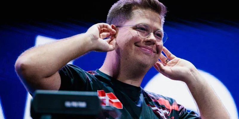 compLexity Gaming - FaZe Clan compLexity Gaming - FaZe Clan