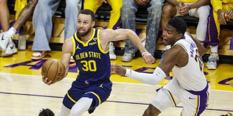 Шарлотт - Голден Стэйт