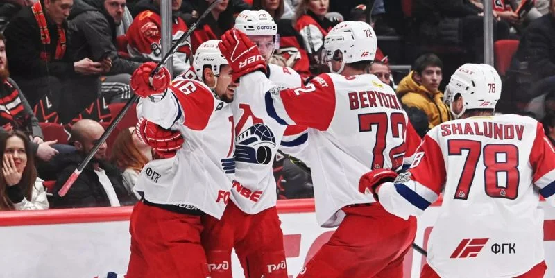 Локомотив - Трактор Локомотив - Трактор