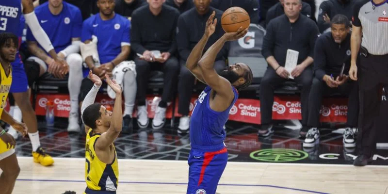 Сакраменто - Клипперс