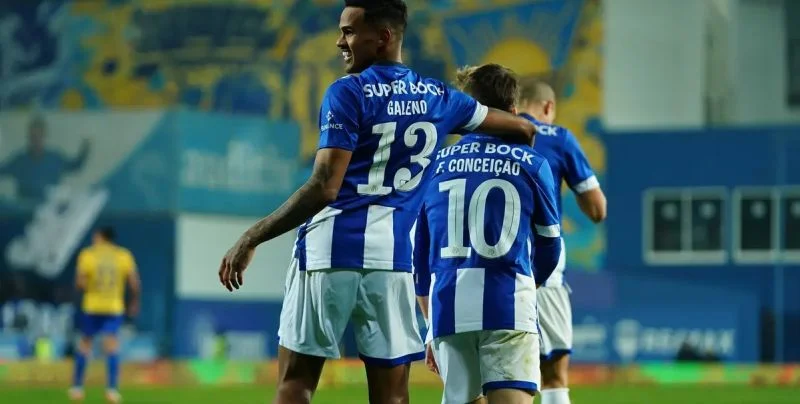 Витория Гимарайнш - Порту Витория Гимарайнш - Порту