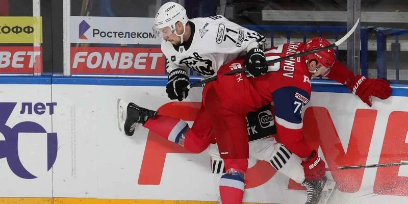 Локомотив - Трактор