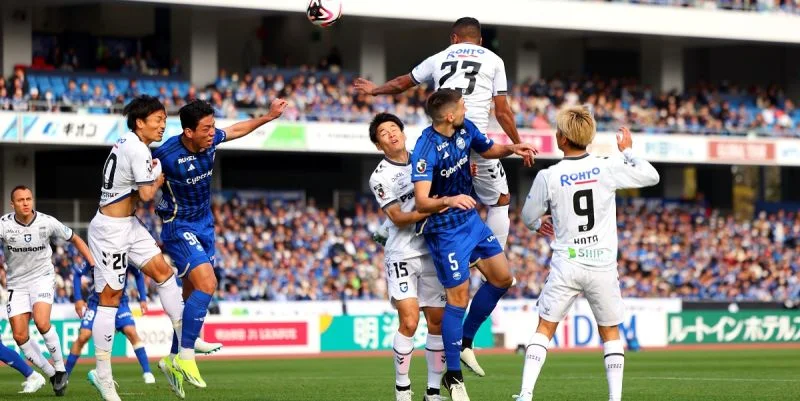 Саппоро - Гамба Осака