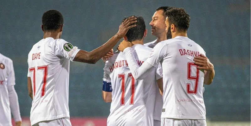 Пюник - Арарат-Армения Пюник - Арарат-Армения