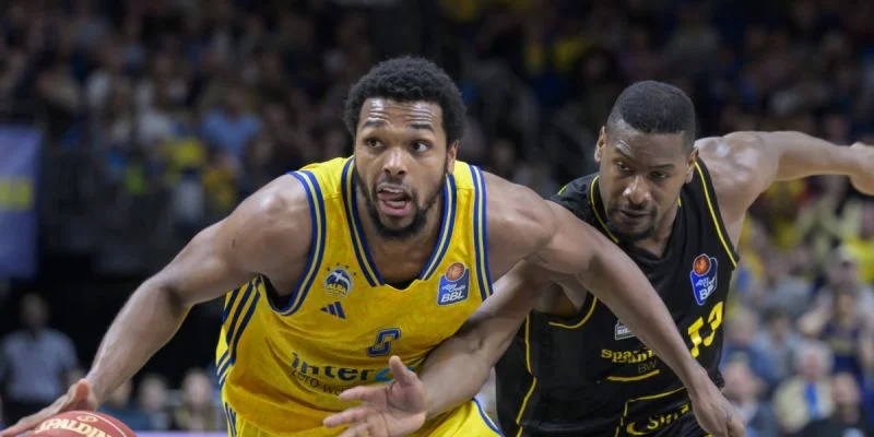 Панатинаикос - Альба