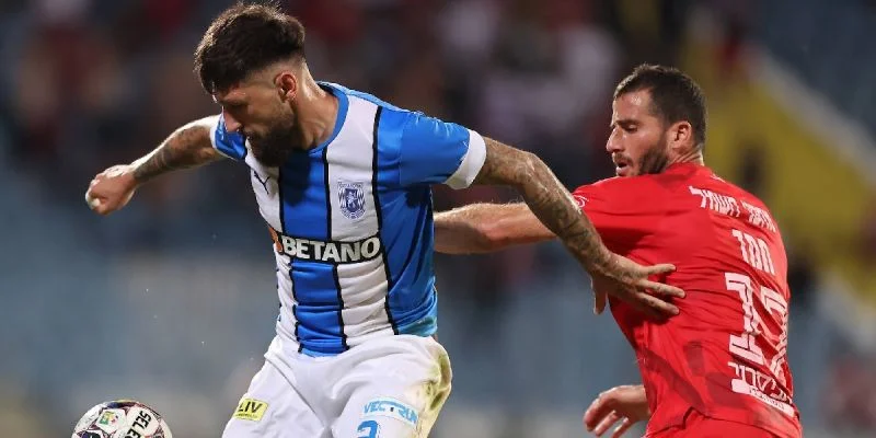 Университатя - Фарул