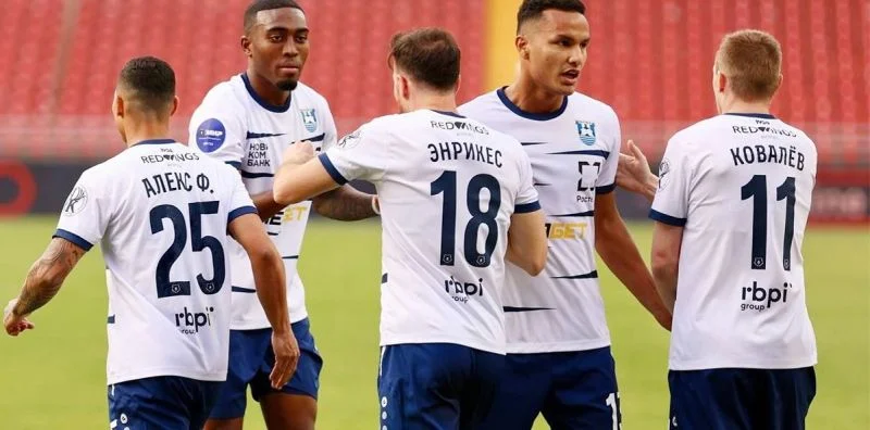 Балтика - Крылья Советов