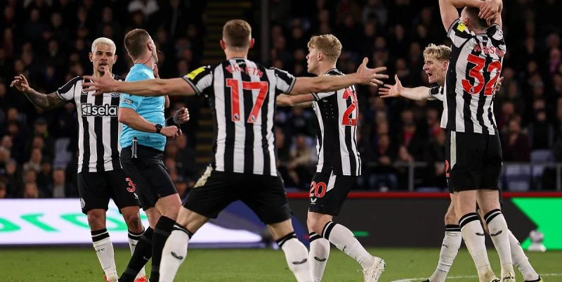 Ньюкасл - Шеффилд Юн Ньюкасл - Шеффилд Юн