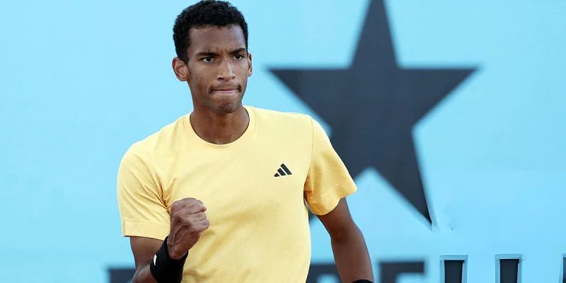 Якуб Меншик - Феликс Оже-Альяссим