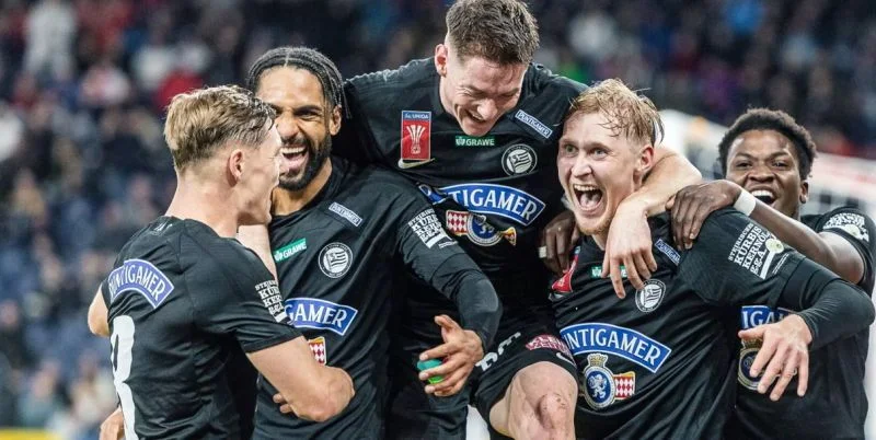 Штурм - Рапид Вена Штурм - Рапид Вена