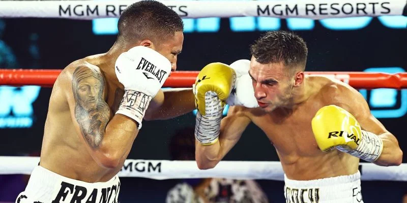 Эндрю Молони - Педро Гевара Эндрю Молони - Педро Гевара